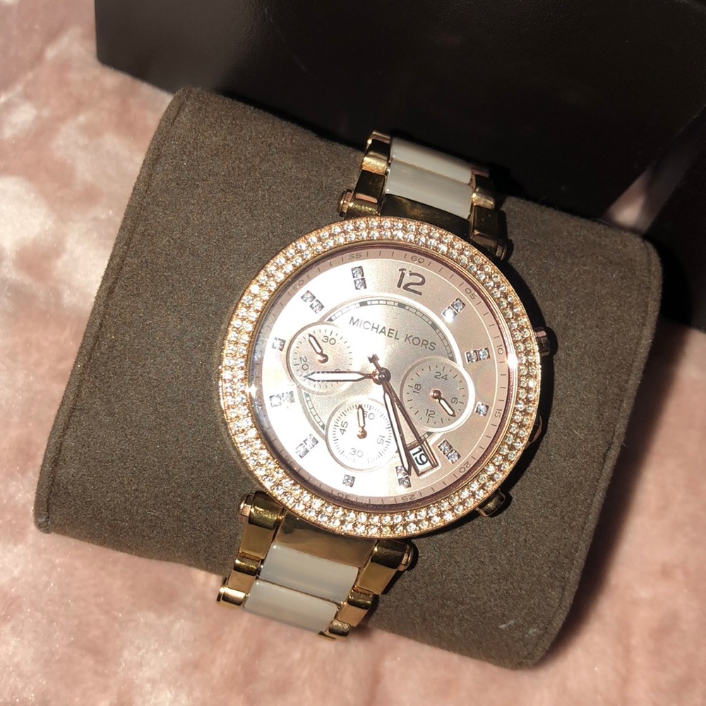 Michael kors women’s rose gold watch